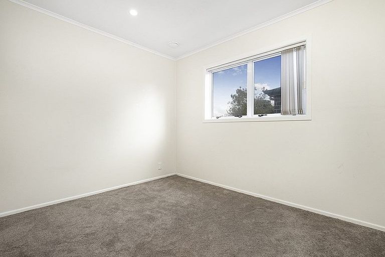 Photo of property in 4 Lincoln Road, Manurewa East, Auckland, 2102