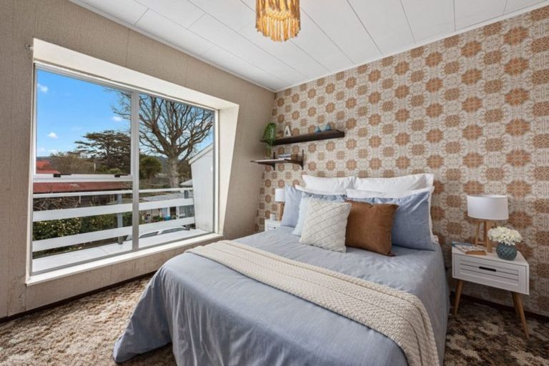 Photo of property in 5b Bracken Street, Wallaceville, Upper Hutt, 5018