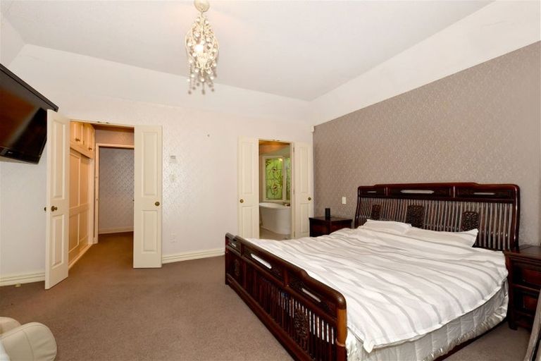 Photo of property in 5 Golden Elm Lane, Upper Riccarton, Christchurch, 8041