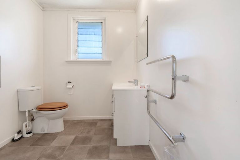 Photo of property in 32 Farm Street, Lumsden, 9730