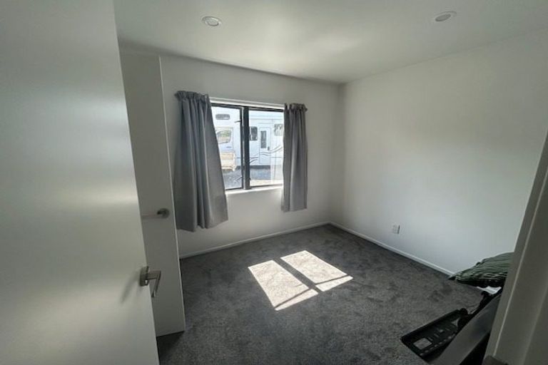 Photo of property in 12 Brooker Place, Waipukurau, 4200