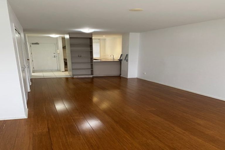 Photo of property in 5/32 Opito Way, East Tamaki, Auckland, 2013