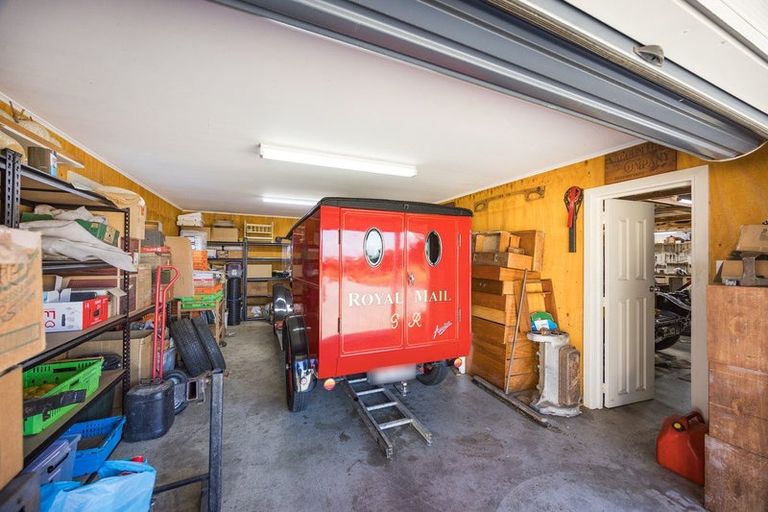 Photo of property in 63 Sutherland Road, Sanson, Palmerston North, 4479