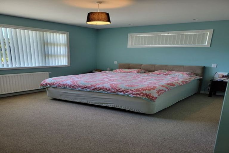 Photo of property in 47 Banks Boulevard, Whitby, Porirua, 5024