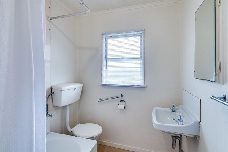 Photo of property in 10 Trevelyan Street, Onekawa, Napier, 4110