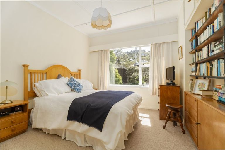 Photo of property in 18 Omar Street, Khandallah, Wellington, 6035