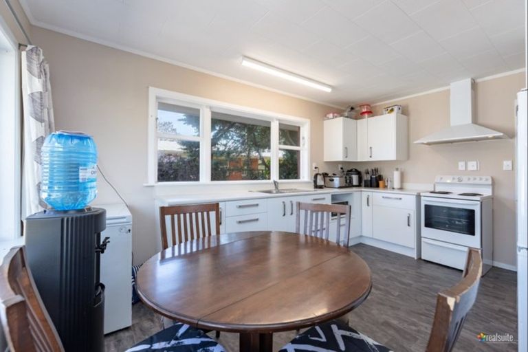 Photo of property in 9a Ranfurly Street, Trentham, Upper Hutt, 5018