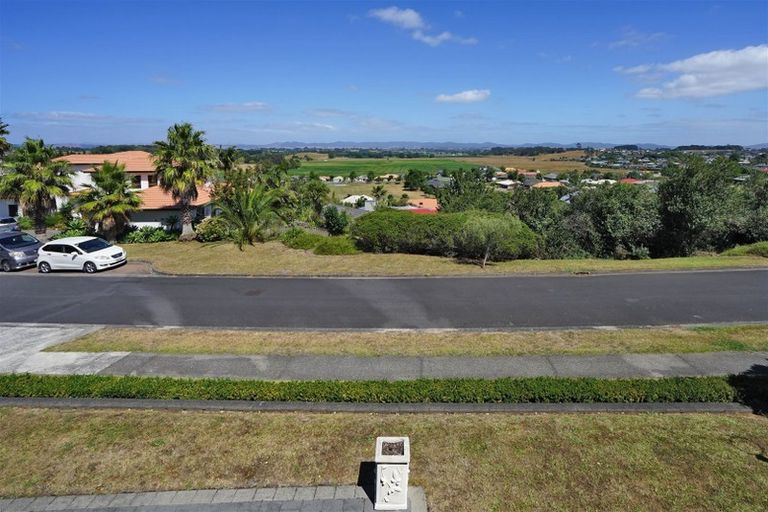 Photo of property in 16 Tironui Terrace, Western Heights, Hamilton, 3200