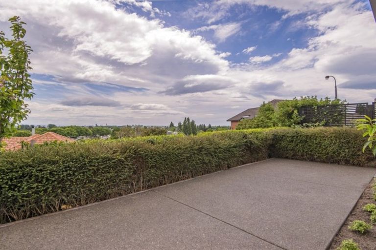 Photo of property in 23a Overdale Drive, Cashmere, Christchurch, 8022