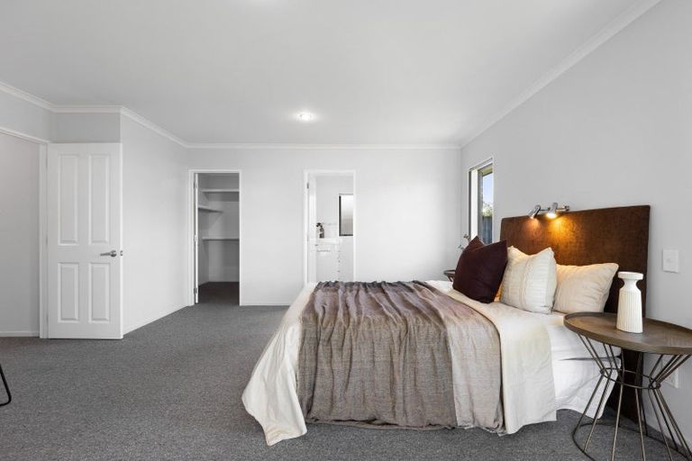 Photo of property in 21 Madison Street, Cambridge, 3434