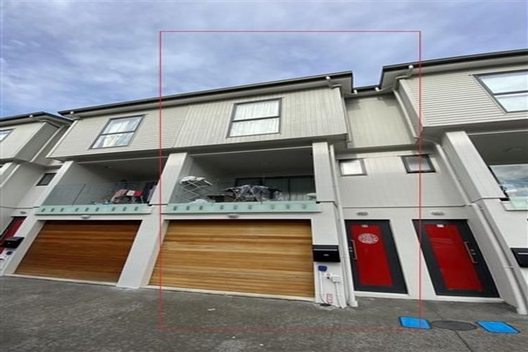Photo of property in 40 Akeake Lane, Albany Heights, Auckland, 0632