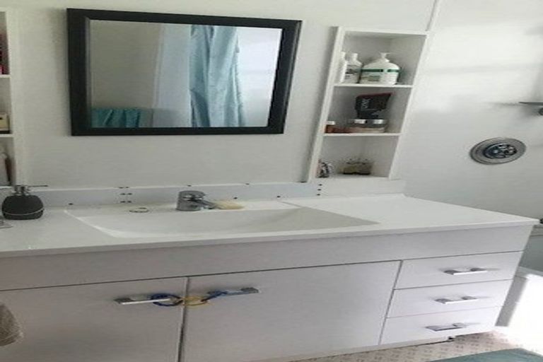 Photo of property in 99 Tirohanga Road, Tirohanga, Lower Hutt, 5010