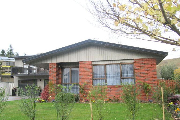 Photo of property in 4 Kokako Place, Taradale, Napier, 4112