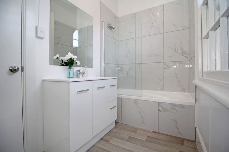 Photo of property in 1/5 Henwood Road, Mangere East, Auckland, 2024