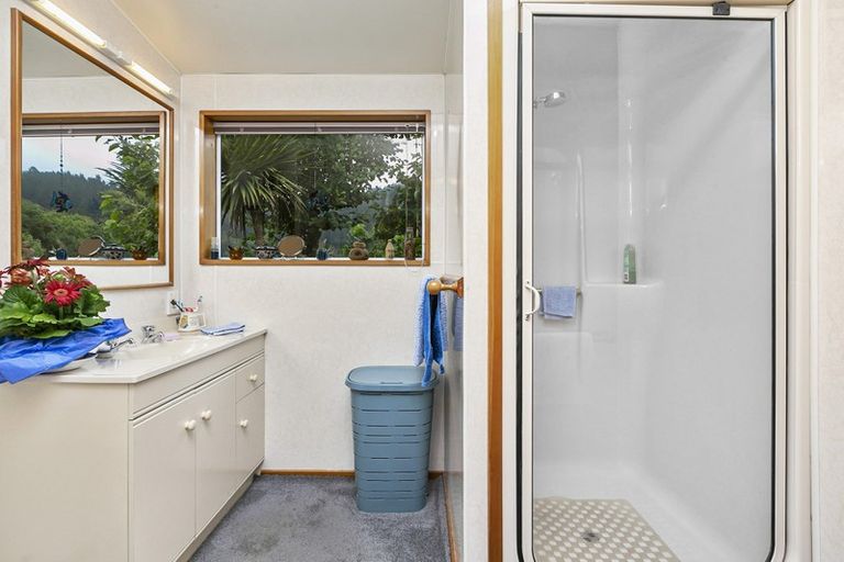 Photo of property in 152 Doctors Point Road, Waitati, 9085