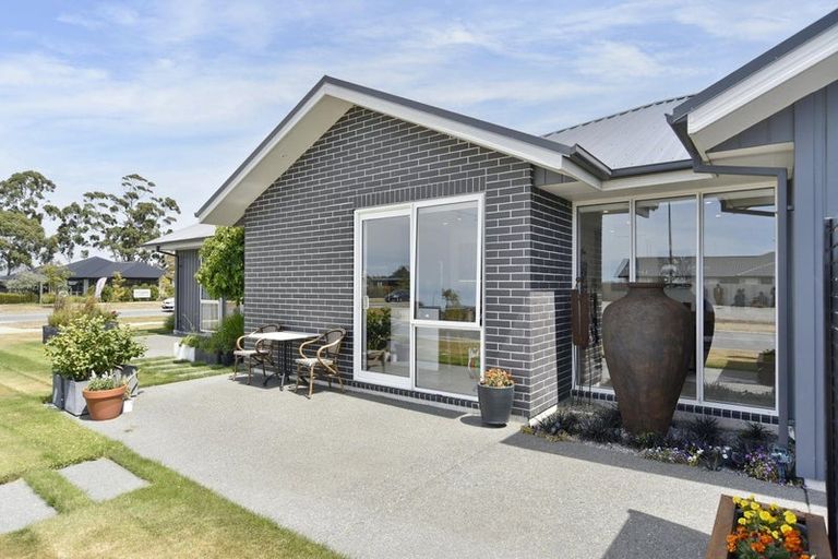 Photo of property in 1 Tara Crescent, Woodend, 7610