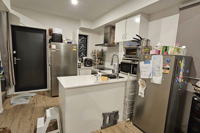 Photo of property in 2/122 Pooks Road, Ranui, Auckland, 0612