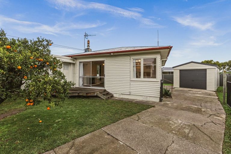 Photo of property in 15 Devon Street, Taradale, Napier, 4112