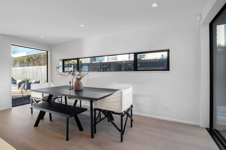 Photo of property in 70a Wai-iti Terrace, Bryndwr, Christchurch, 8052