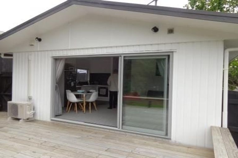 Photo of property in 1/35 Routley Drive, Glen Eden, Auckland, 0602