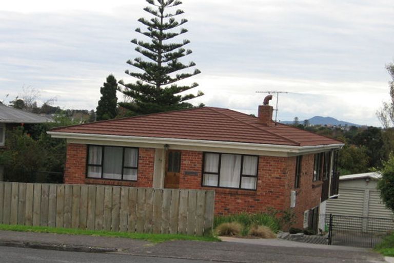 Photo of property in 112 Sandspit Road, Shelly Park, Auckland, 2014