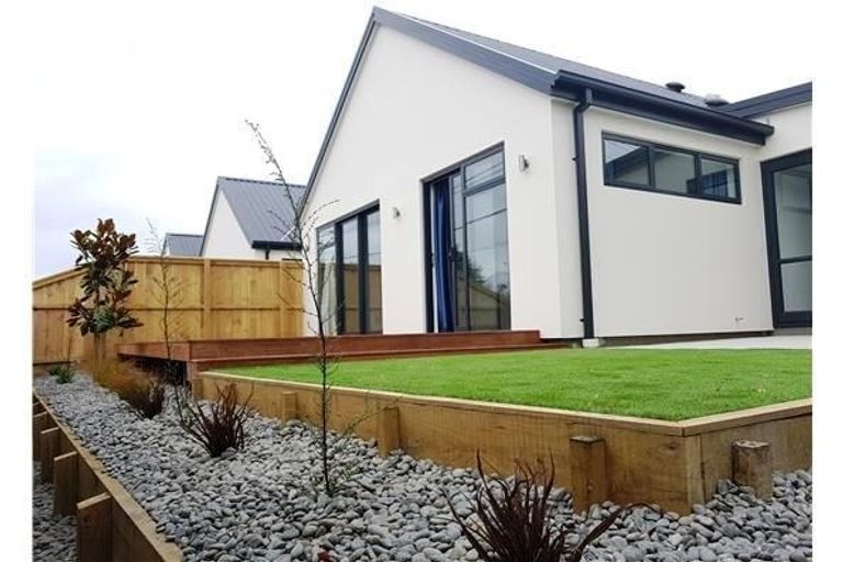 Photo of property in 52 Harvey Terrace, Richmond, Christchurch, 8013