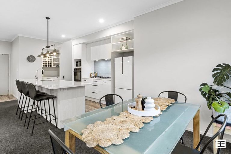 Photo of property in 15 Trans Tasman Way, Pyes Pa, Tauranga, 3112