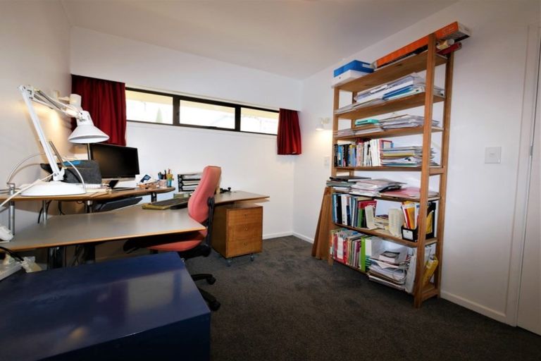 Photo of property in 4 Claremont Grove, Mount Victoria, Wellington, 6011