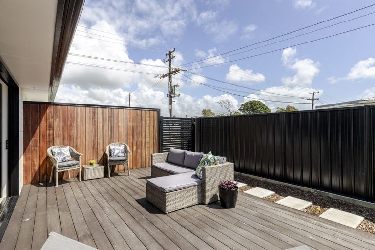 Photo of property in 247 Huatoki Street, Upper Vogeltown, New Plymouth, 4310