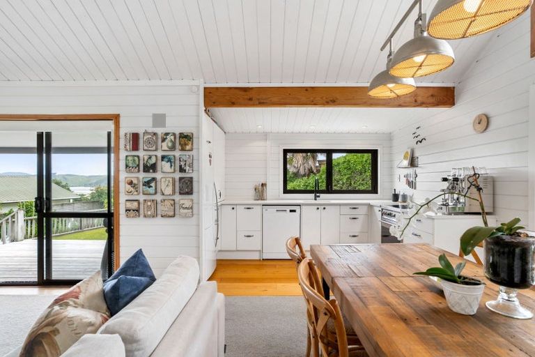 Photo of property in 130 Tirohanga Drive, Whangamata, 3620