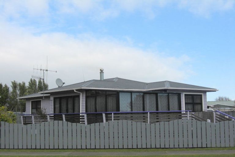 Photo of property in 146 Liverpool Street, Levin, 5510