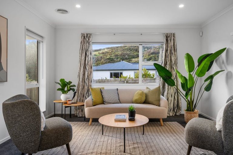 Photo of property in 8 Antigua Way, Grenada Village, Wellington, 6037