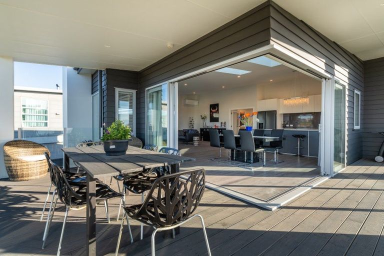 Photo of property in 46 Bath Street, Brighton, Dunedin, 9035