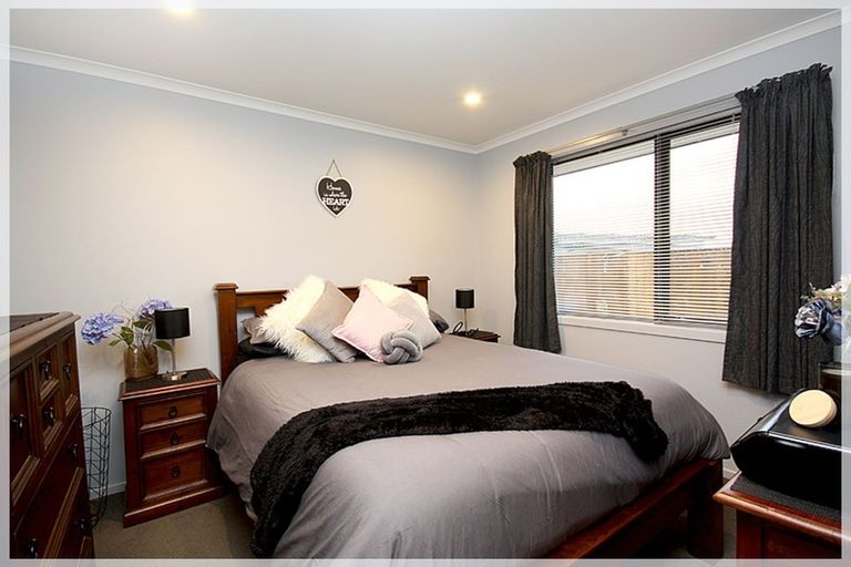 Photo of property in 15 Forbes Road, Foxton Beach, Foxton, 4815