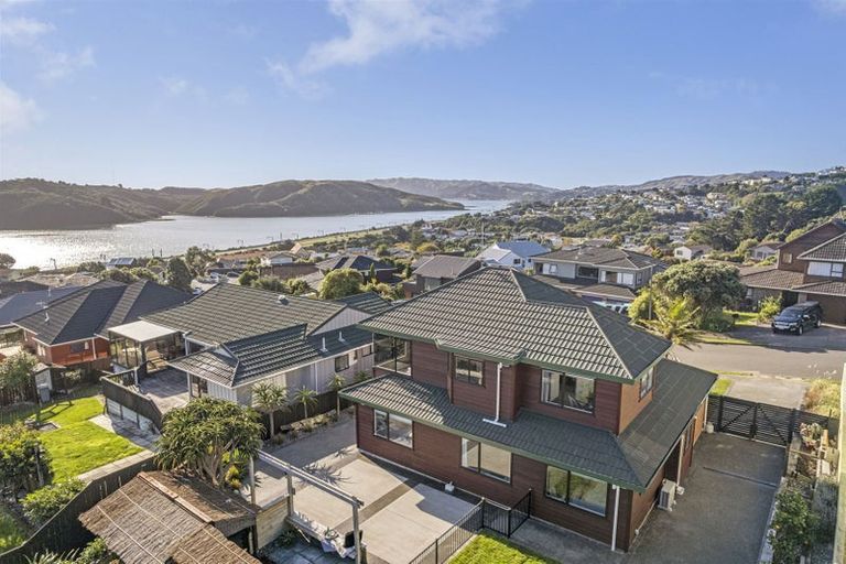 Photo of property in 22 Halladale Road, Papakowhai, Porirua, 5024