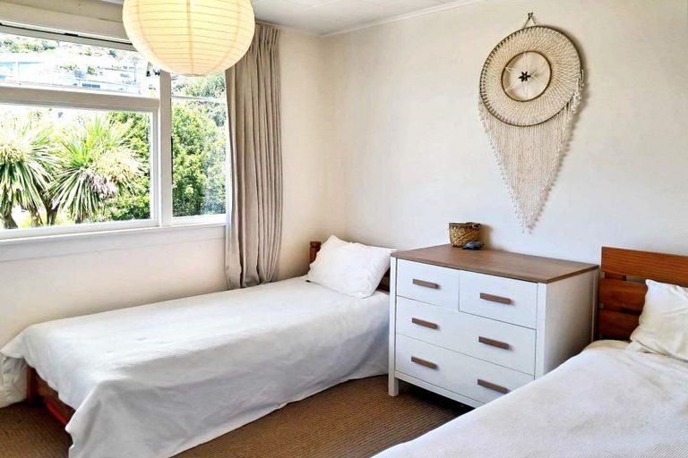 Photo of property in 36 Aratoro Place, Mount Pleasant, Christchurch, 8081