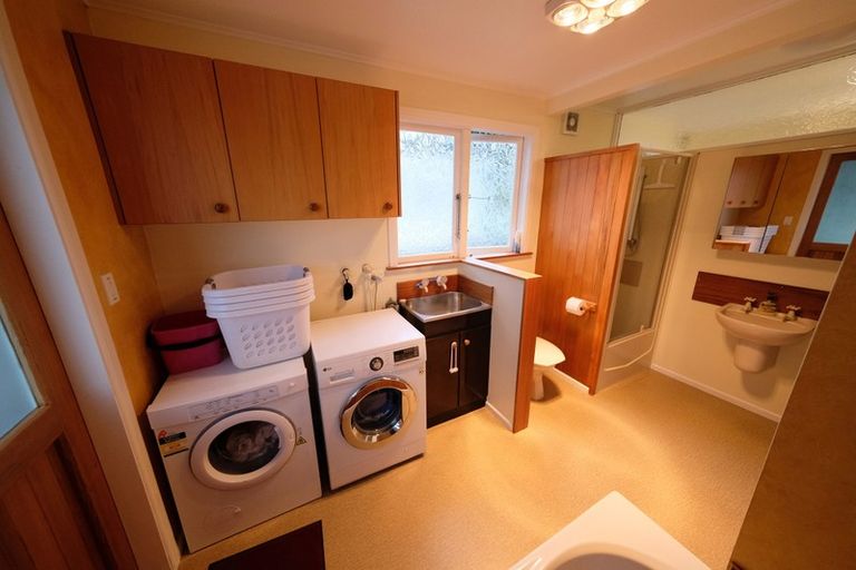 Photo of property in 139 Hine Road, Wainuiomata, Lower Hutt, 5014