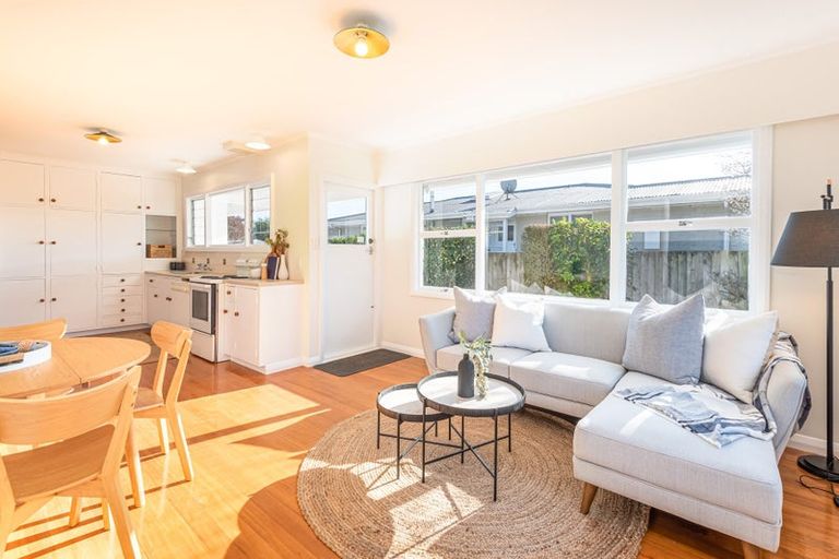 Photo of property in 17 Moyna Avenue, Dallington, Christchurch, 8061