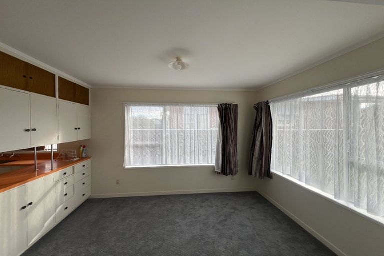 Photo of property in 10 Winiata Place, Otaki, 5512