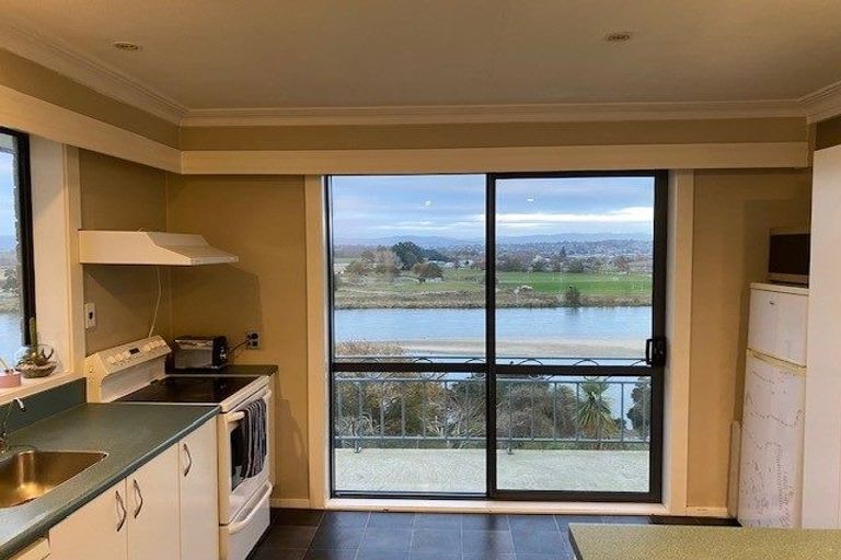 Photo of property in 15 Saint Andrew Place, Balclutha, 9230