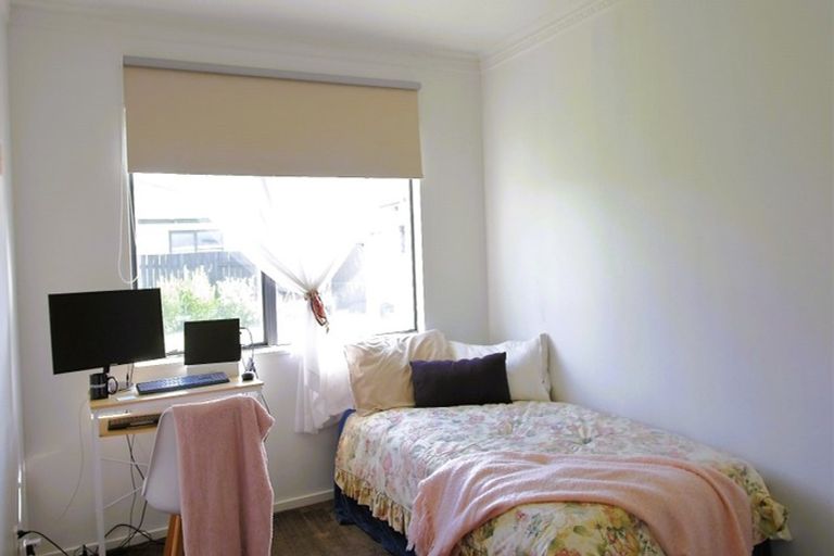 Photo of property in 77 Roberts Line, Kelvin Grove, Palmerston North, 4414