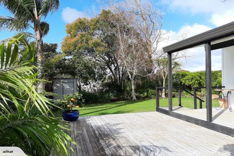 Photo of property in 2/24 Rosier Road, Glen Eden, Auckland, 0602