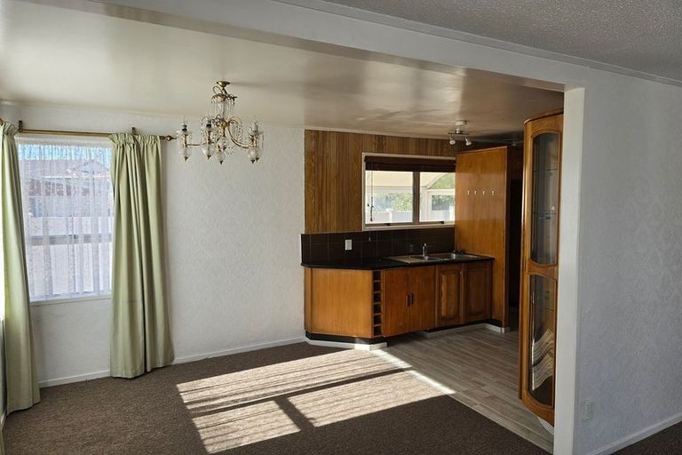 Photo of property in 3 Casuarina Road, Half Moon Bay, Auckland, 2012