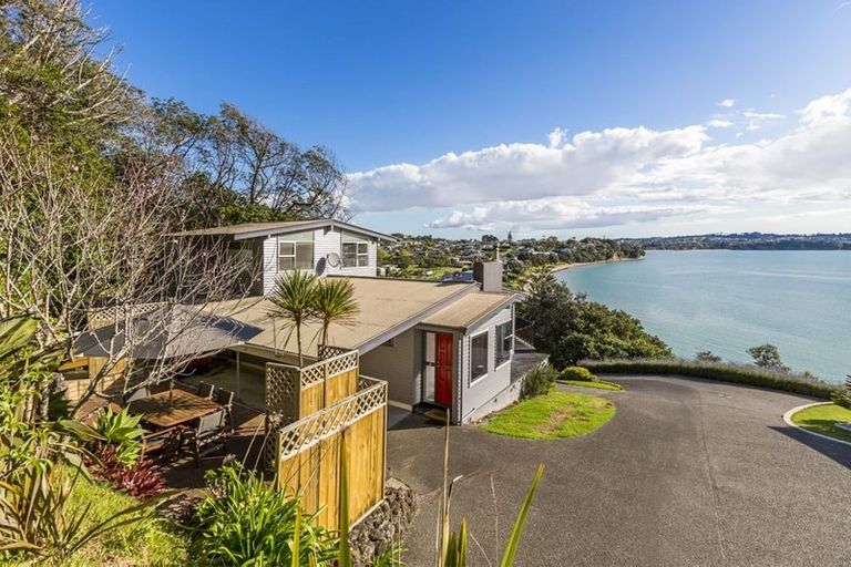 Photo of property in 79 De Luen Avenue, Tindalls Beach, Whangaparaoa, 0930
