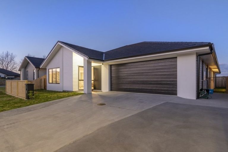 Photo of property in 14 Kuru Place, Papamoa, 3118