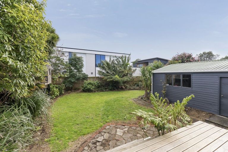 Photo of property in 9 Princes Street, Fitzroy, New Plymouth, 4312