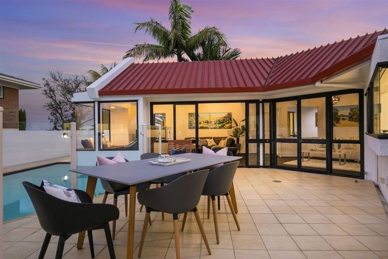 Photo of property in 20 Taitua Drive, Te Atatu South, Auckland, 0610