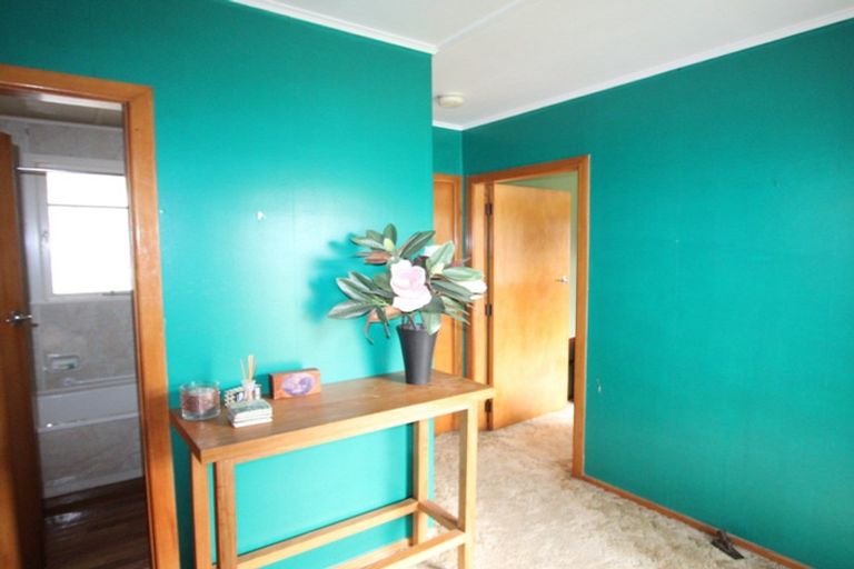 Photo of property in 45 Tararua Street, Pahiatua, 4910