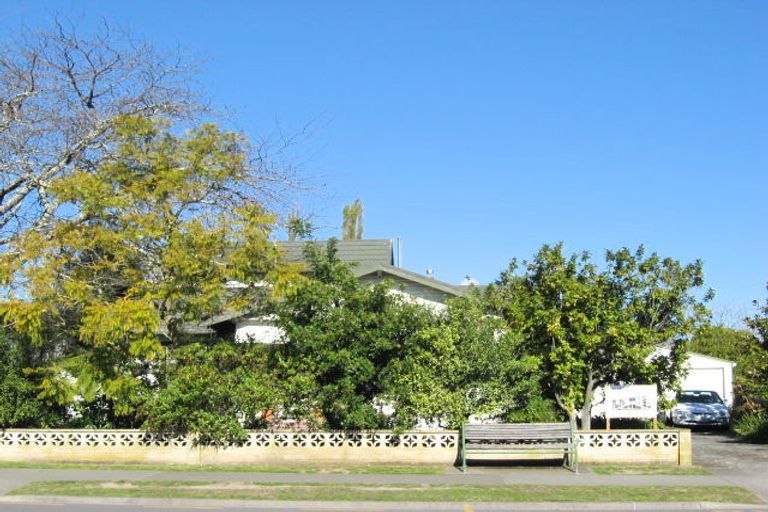 Photo of property in 86 Te Mata Road, Havelock North, 4130