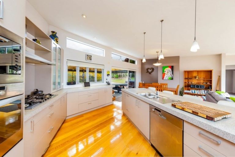 Photo of property in 29 Brampton Road, Snells Beach, 0920